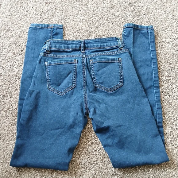 Nine West Mid Rise Skinny Jeans | Medium Wash Size 6 - Picture 3 of 6